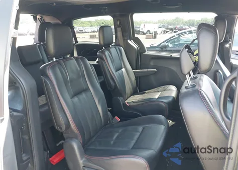 2019 Dodge Grand Caravan Gt from USA, damaged, VIN 2C4RDGEG2KR631884